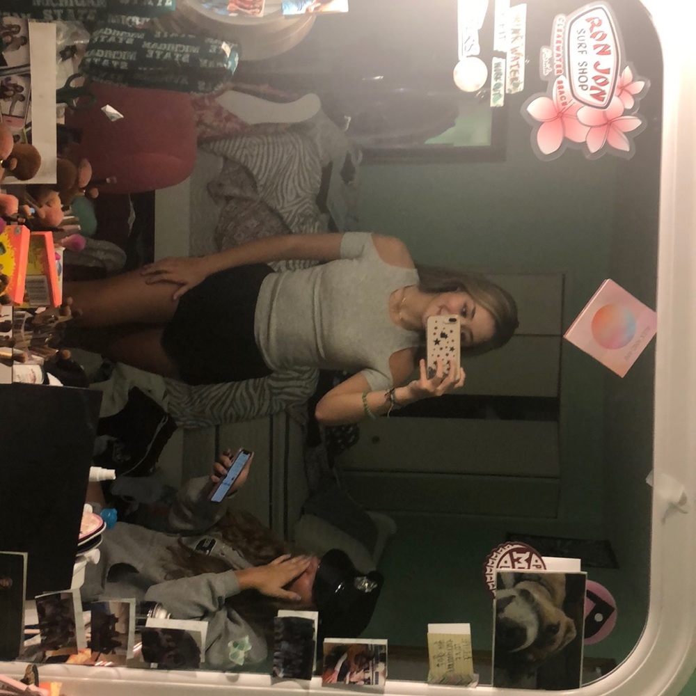Off the shoulder grey American eagle top